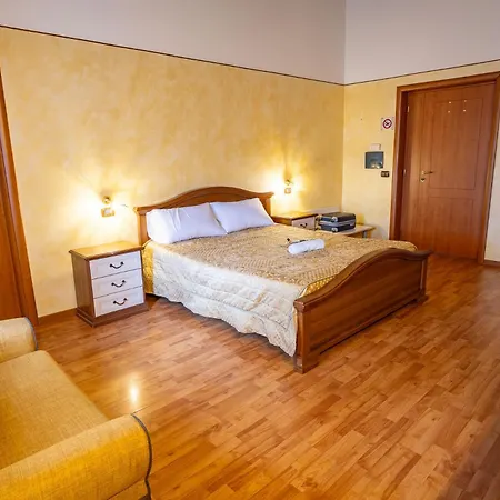Fattoria Stocchi 4* Quattromiglio